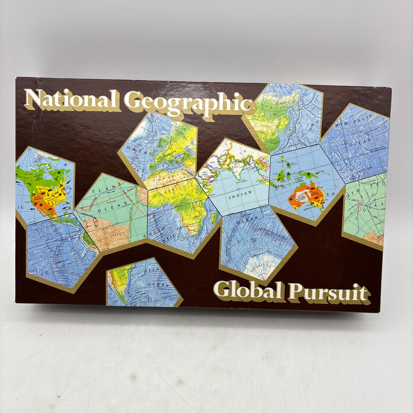 VINTAGE Global Pursuit Board Game COMPLETE National Geographic Society 1987 Map
