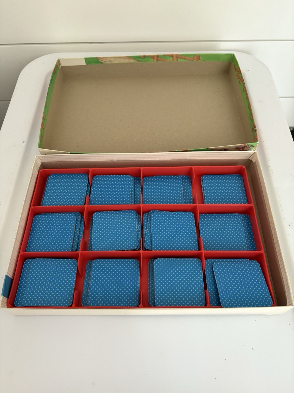 Milton Bradley Original Memory Game Matching, Ages 3-6, Vintage. Has all pieces!