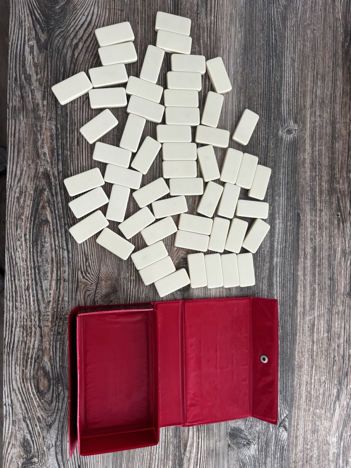 Vintage Dominoes By Cardinal 55 Pieces | 3/8″ Thick DOUBLE NINE Red Vinyl Case