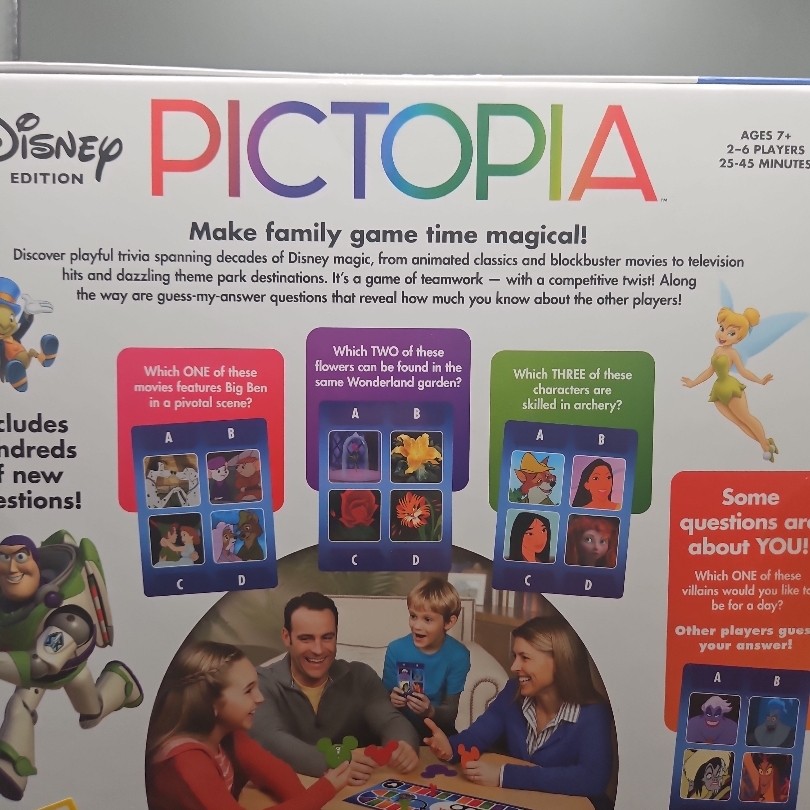 Disney Pictopia Ravensburger Family Board Game Picture Trivia 1000 Questions