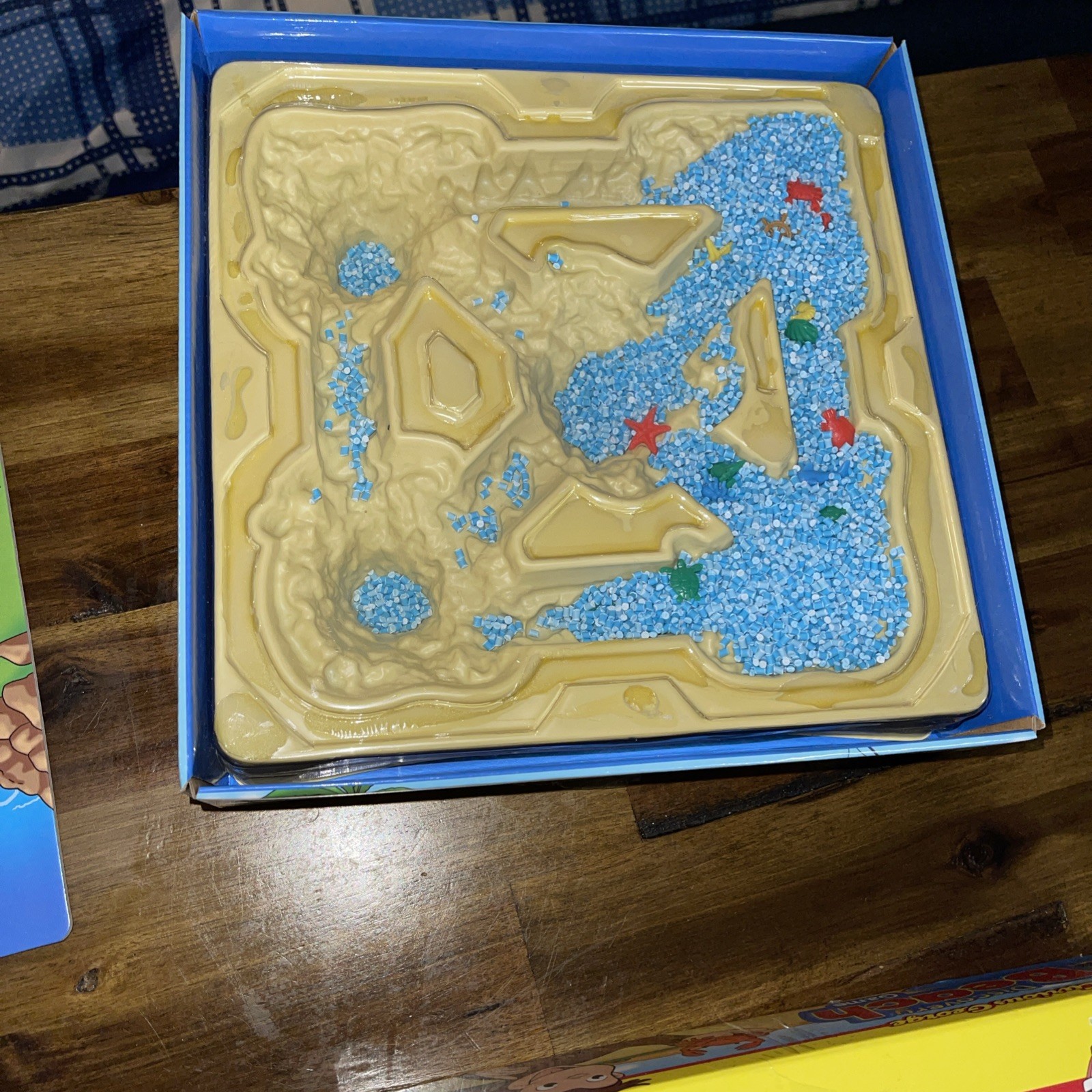 Curious George Discovery Beach Game by I Can Do That Games Complete Great Cond