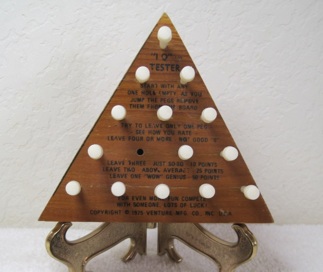 Vintage 1975 IQ Tester Wood Peg Board Game Brain Teaser Triangle Puzzle USA