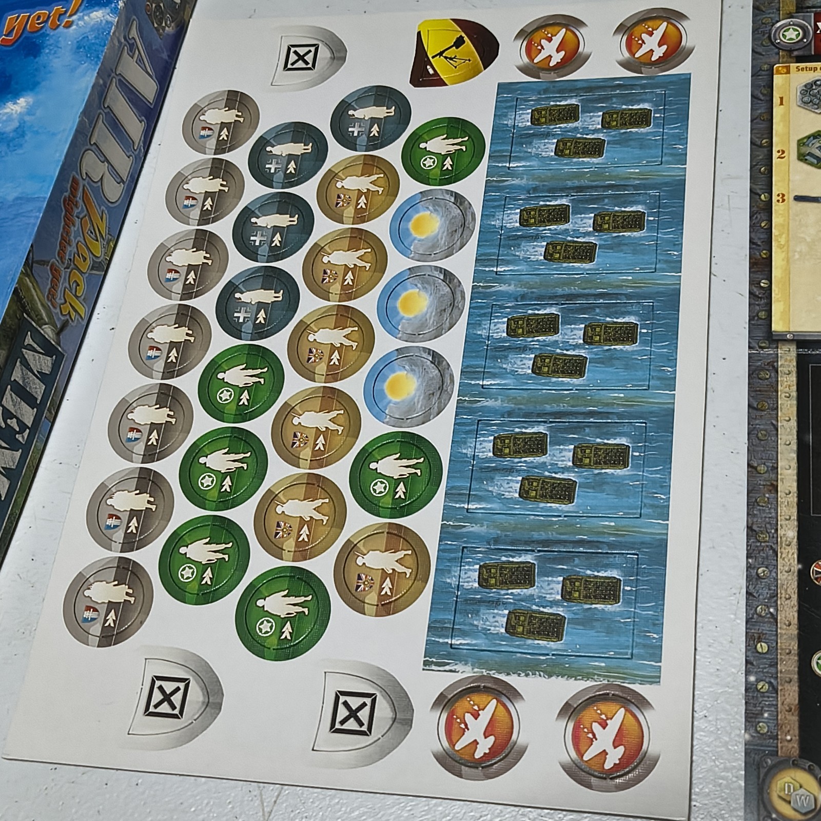 Memoir ’44 Air Pack 1st Edition Days of Wonder 2007 Miniature WW2 War Planes