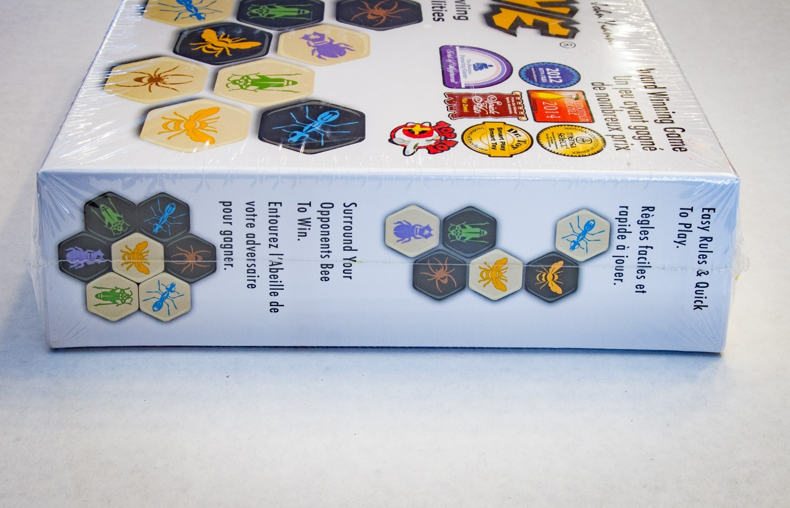 HIVE A Game Crawling with Possibilities Award Winning Game John Yianni NEW
