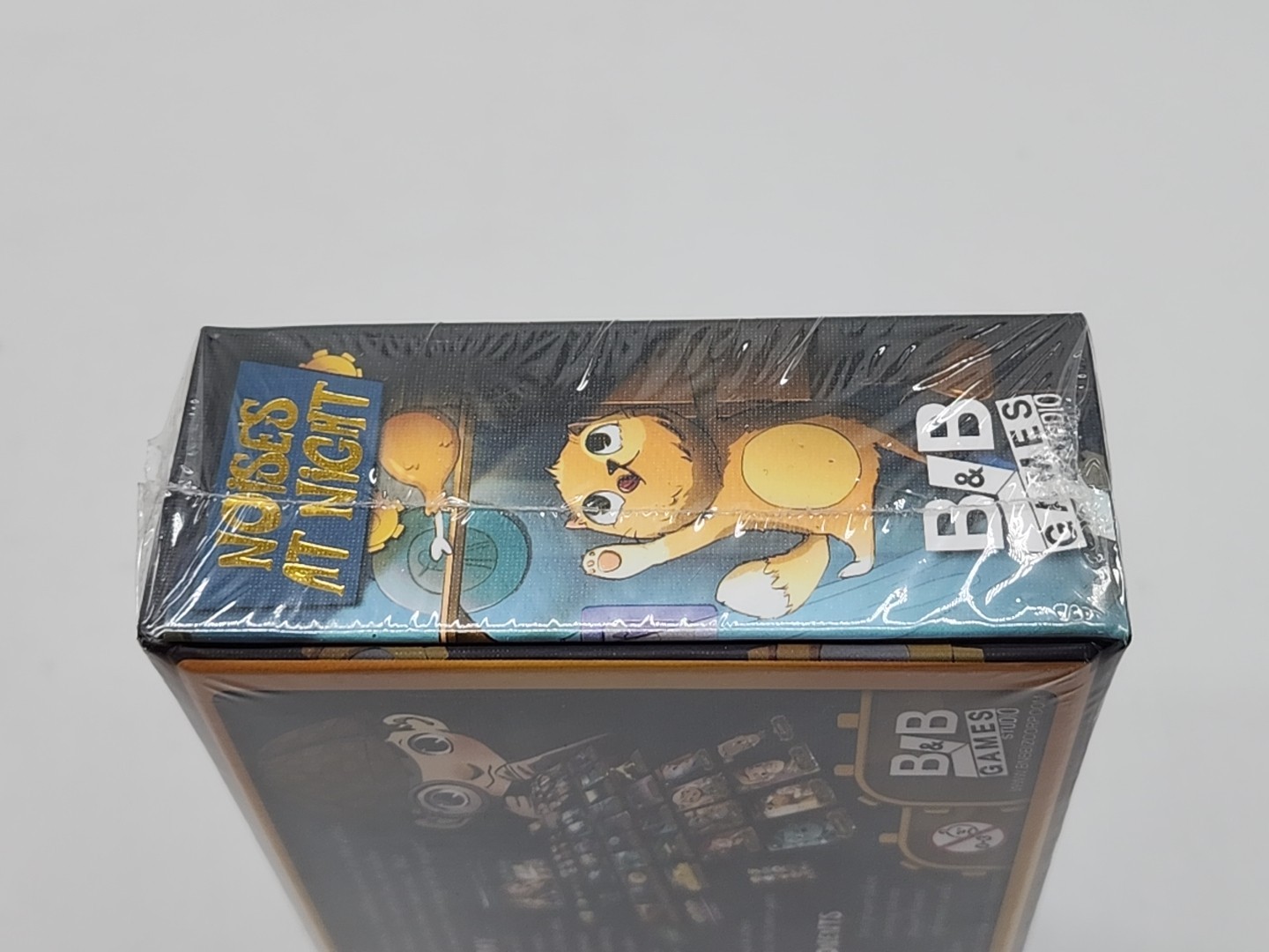 CardLords: Noises At Night (Board Game) card deduction 2-4 Player Family Game