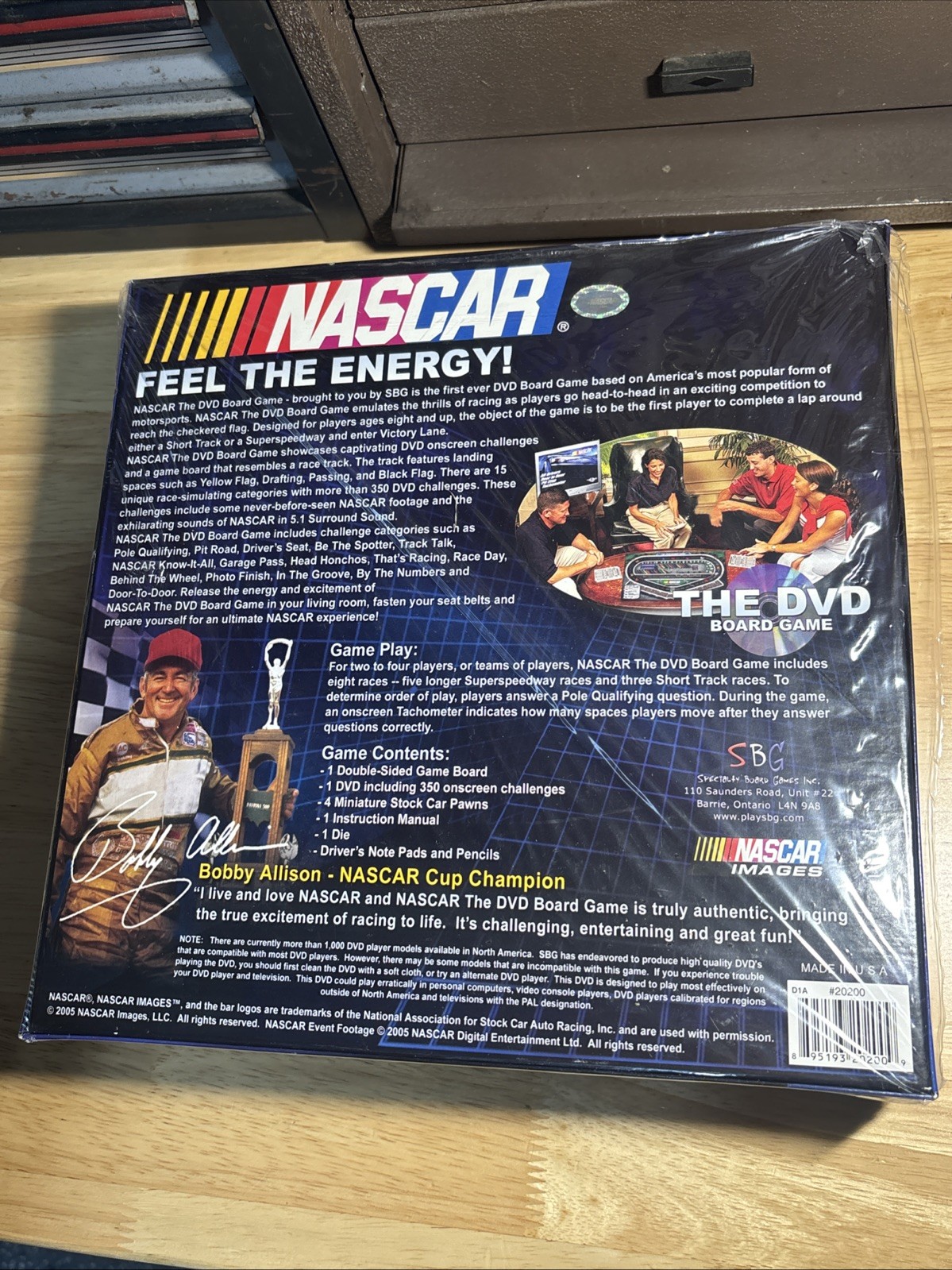 2005 NASCAR DVD Board Game. NIB