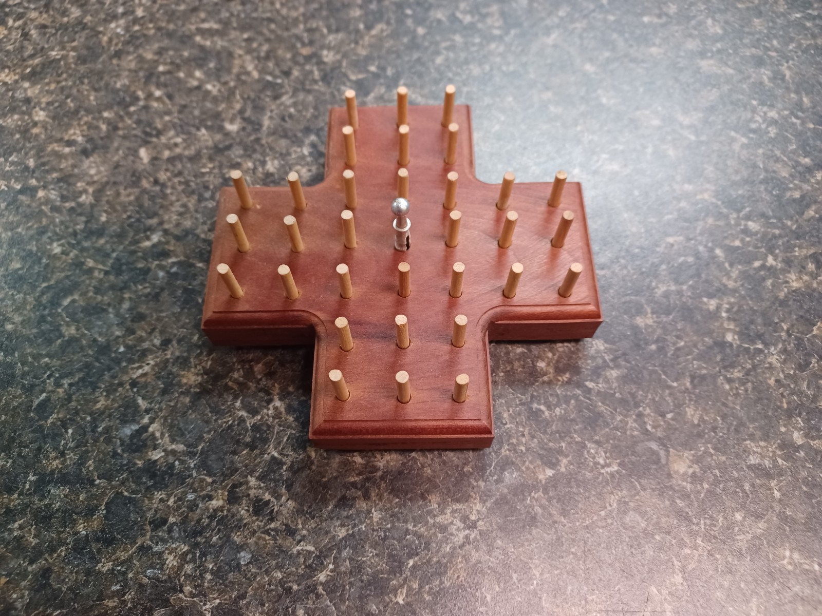 Vtg 1950s Mini Wooden Cross Solitaire Table Top Peg Game
