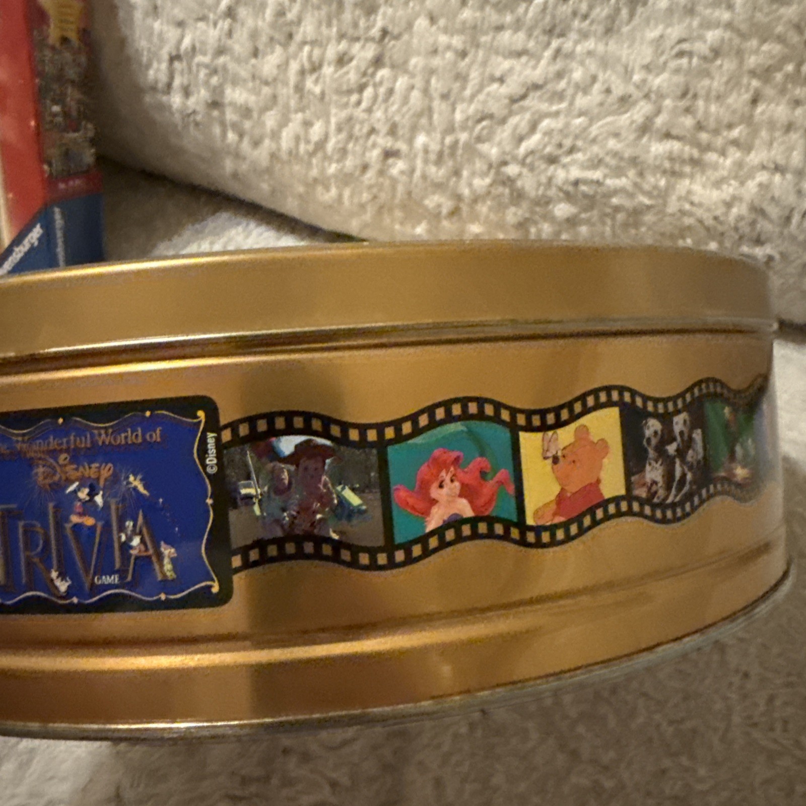 The Wonderful World Of Disney Trivia Game in Tin 1997 **COMPLETE** Walt Disney