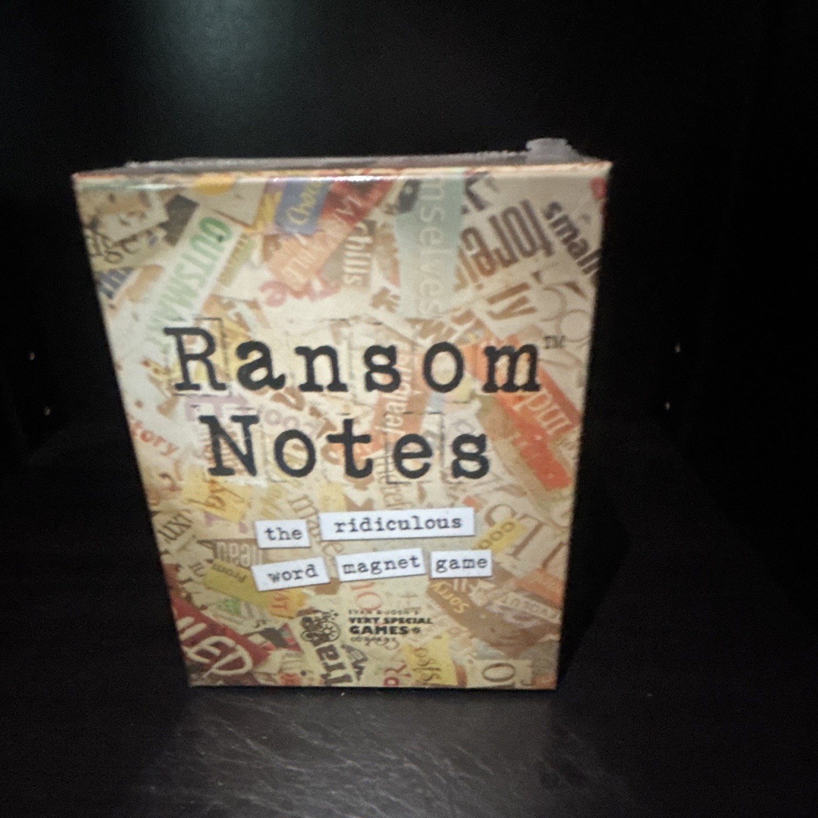 Very Special Games Ransom Notes Word Party Game, Magnetic, 3+ Players, 15+