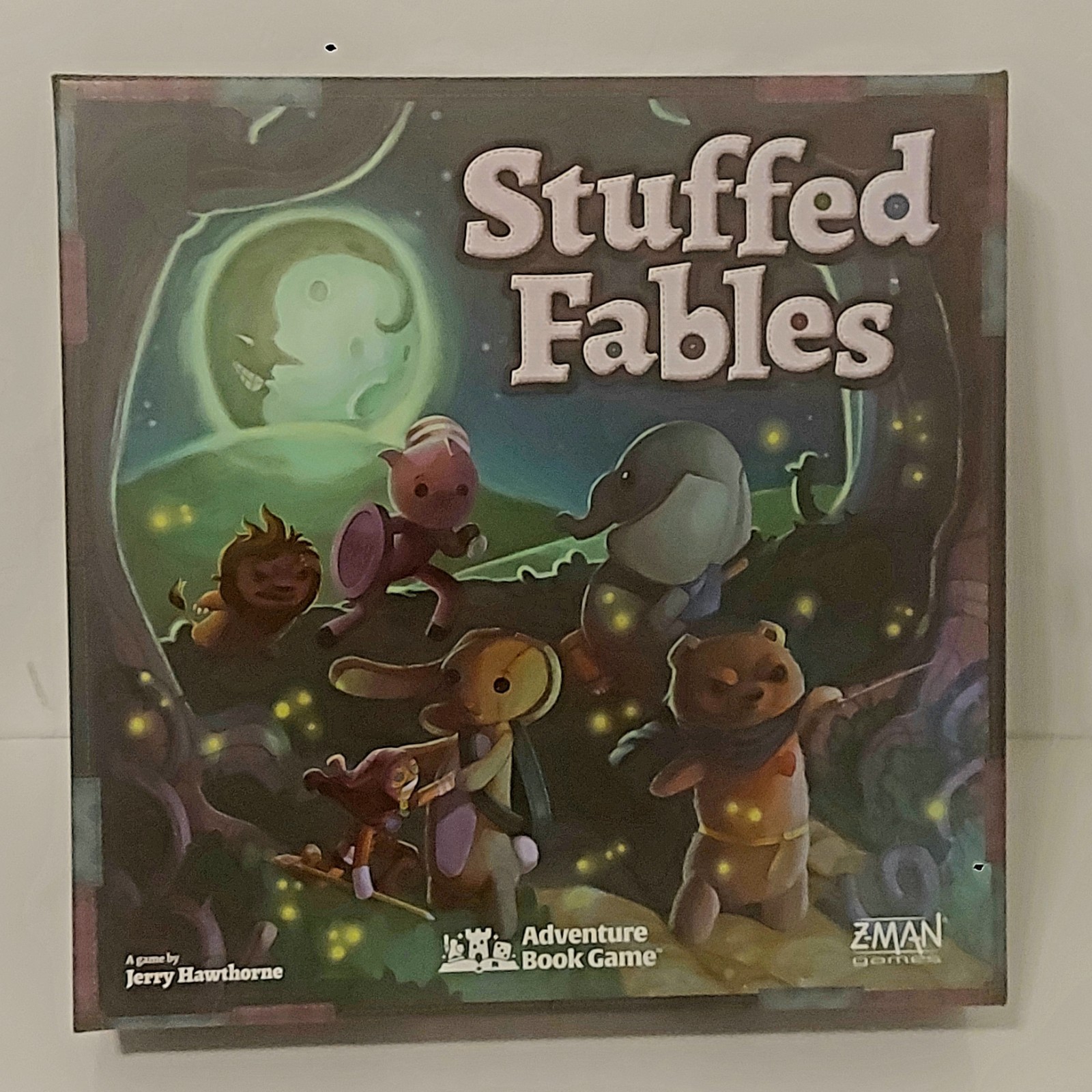 Stuffed Fables Adventure Book Game Complete W/Dice/Figures/4 Sealed Decks Z-Man