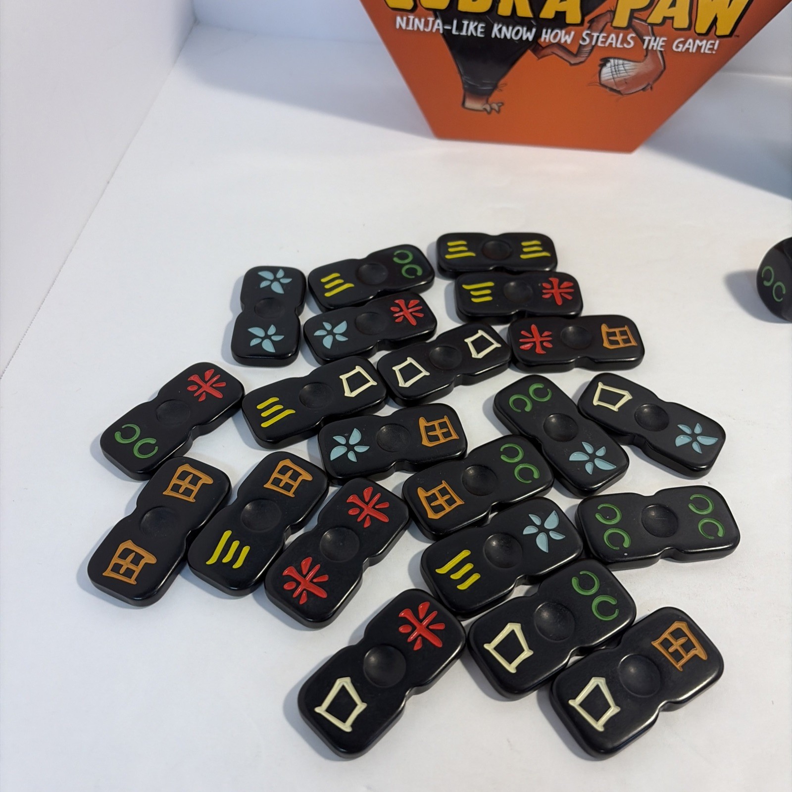 Cobra Paw Game by Bananagrams – 100% complete excellent condition