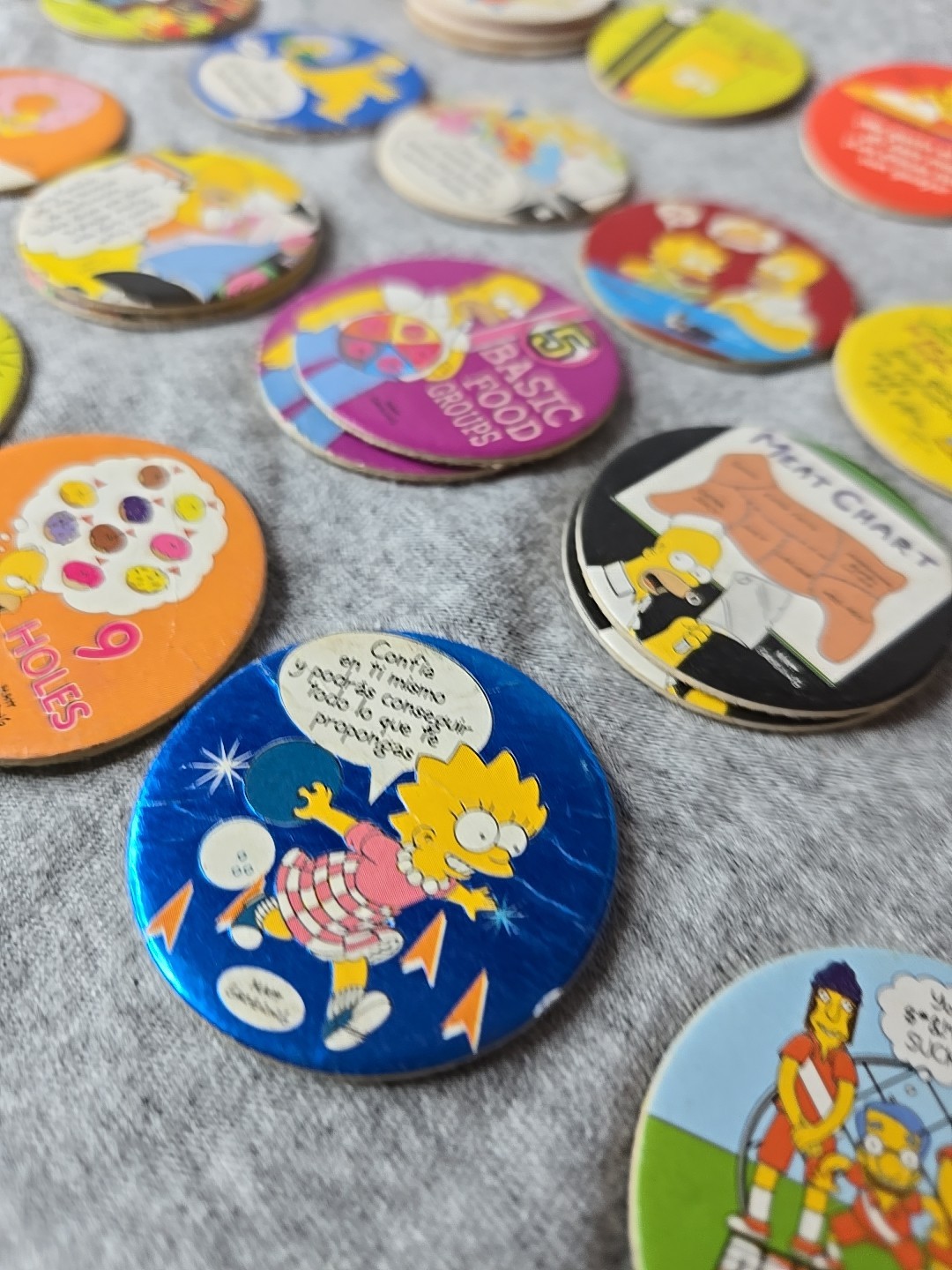 The Simpsons Pickers Lot Of 102 Pogs Tazos Magic Box 2005 Espanol / Ingles