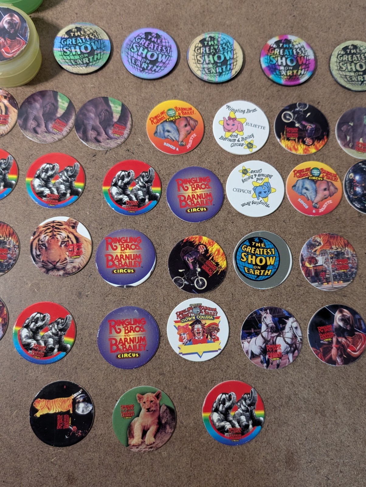 Lot 44 RINGLING BROS AND BARNUM & BAILEY POGS 39 Pogs 5 Slammers 4 Cases