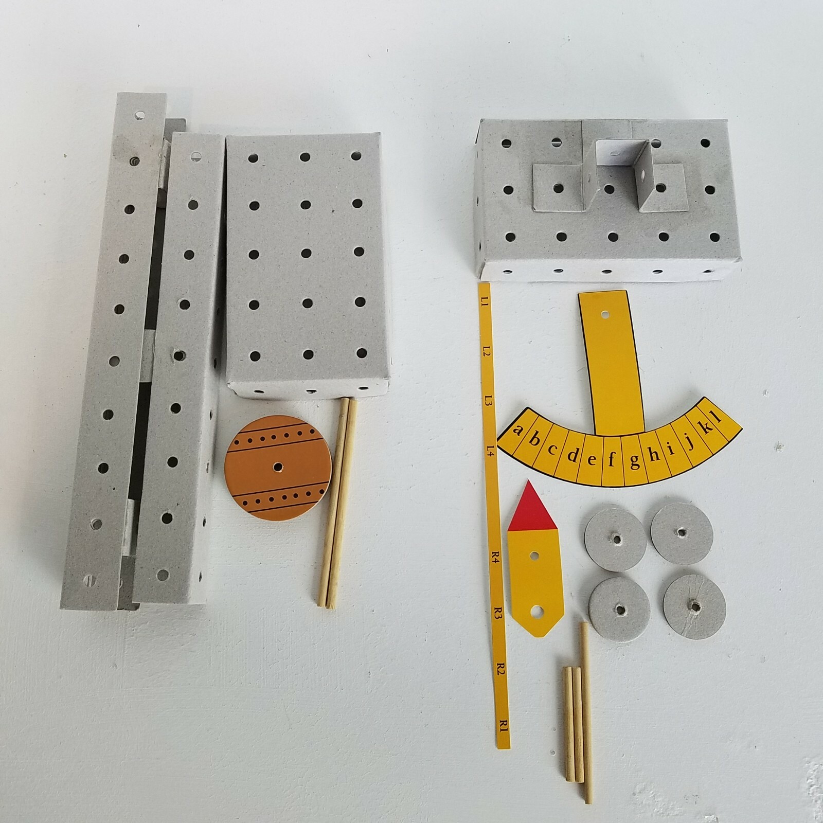 The Way Things Work David Macaulays Mechanical Problem Solving Board Game