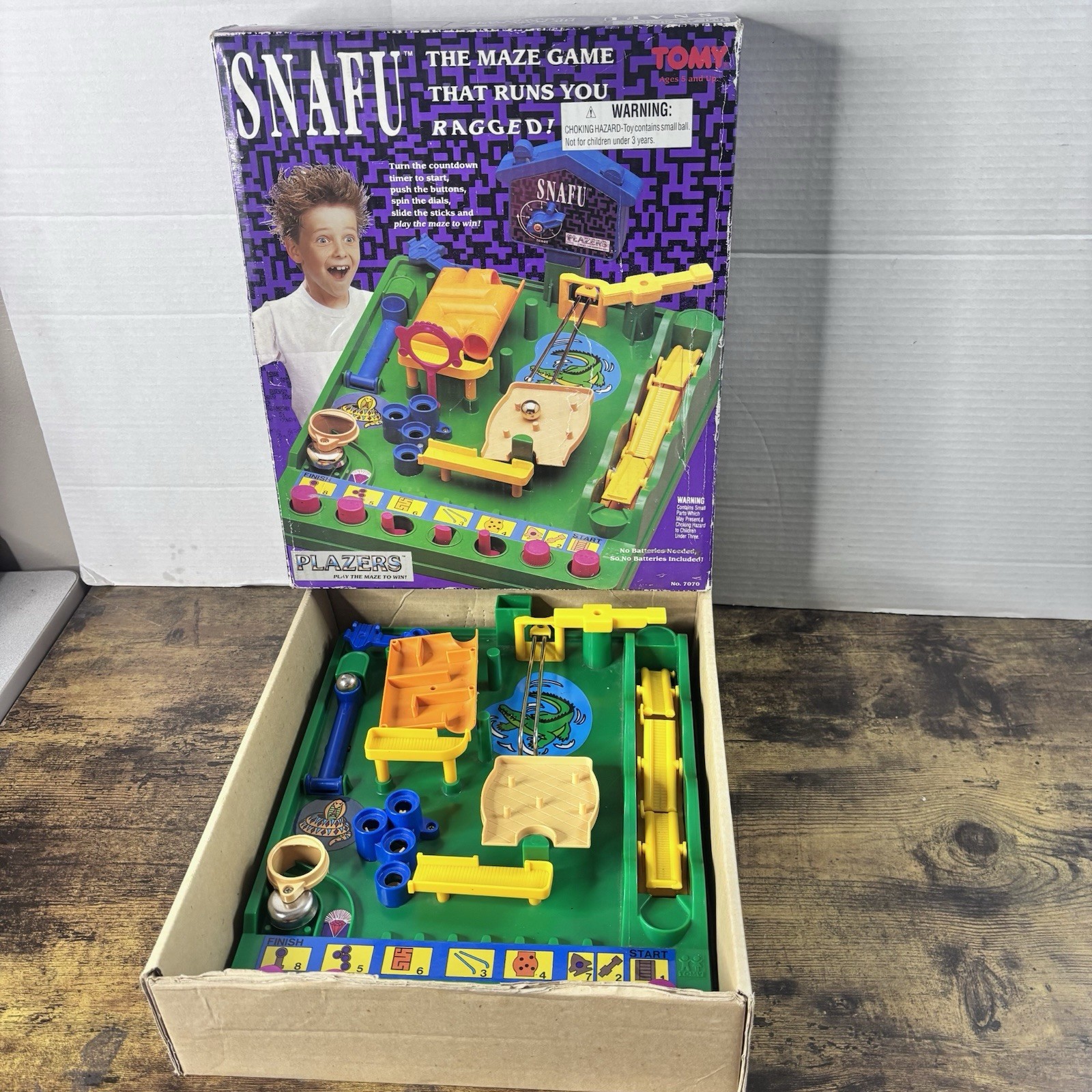 VINTAGE Snafu COMPLETE Tomy Screwball Scramble Run Yourself Ragged Marble Maze
