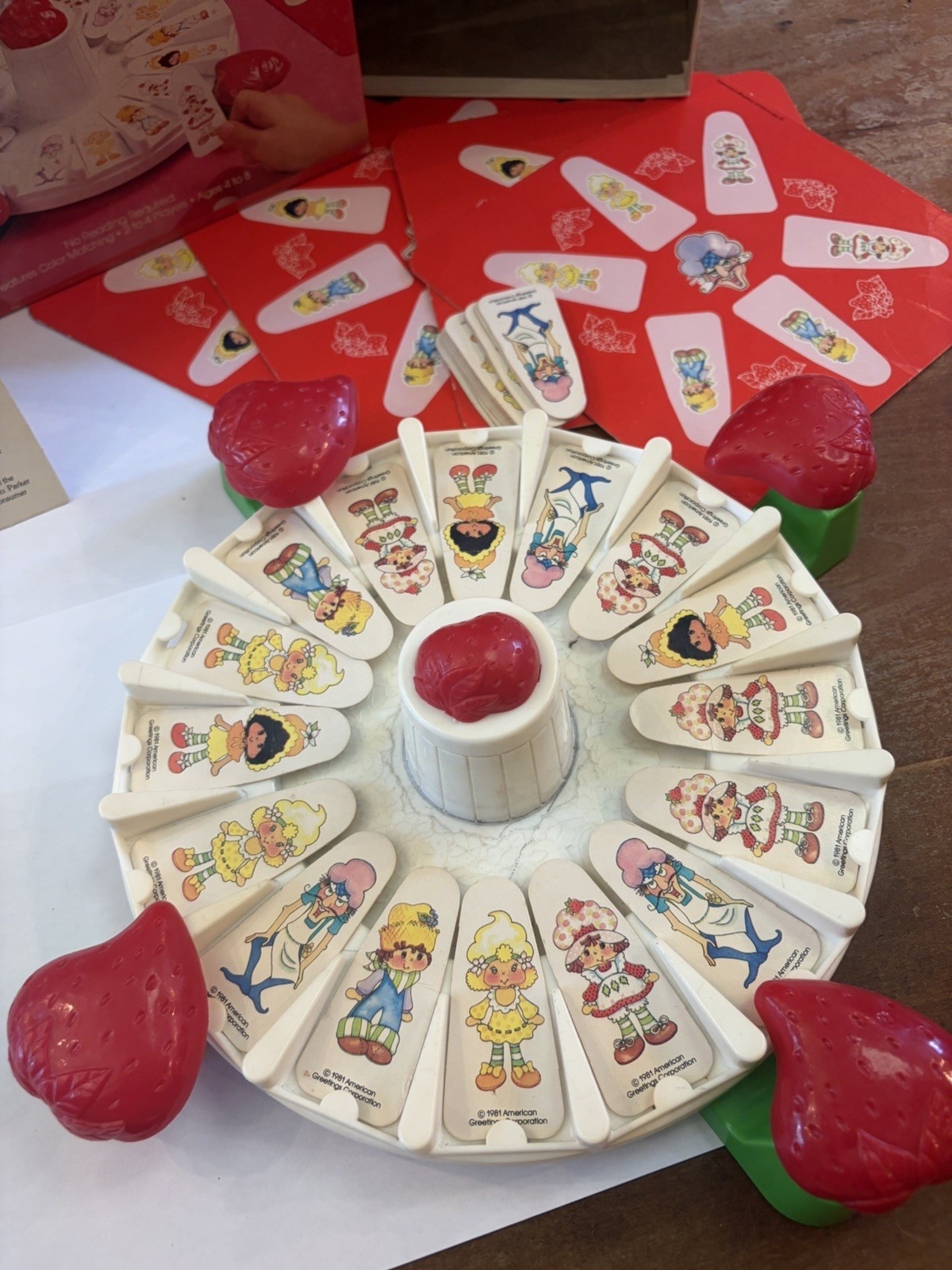VTG 1981 Strawberry Shortcake Berry-Go-Round Board Game Parker Bros Complete Box