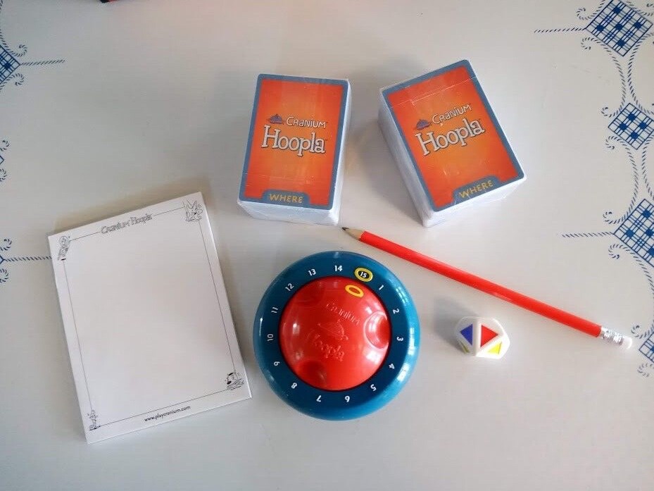 Hoopla Cranium Adult/Teen Board Game COMPLETE Where Every Second Counts