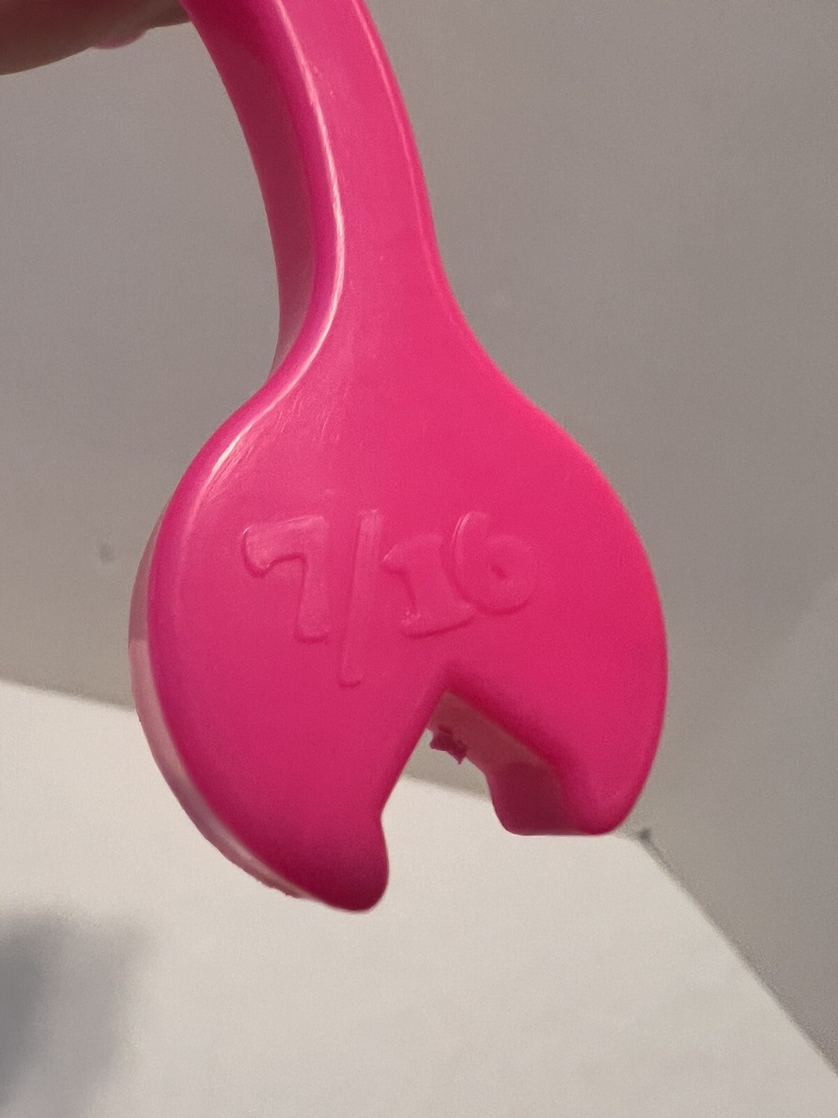 THE GRAPE ESCAPE Board Game 1992 One (1) Piece Pink Replacement Part