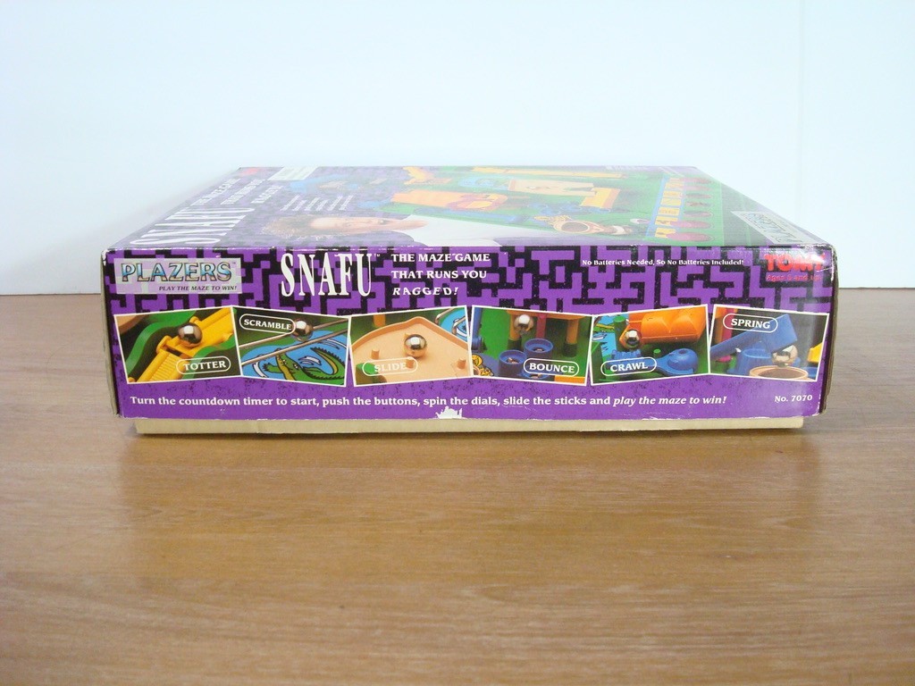 VTG 1991 Snafu Tomy Screwball Scramble Run Yourself Ragged Marble Maze 2 Marbles