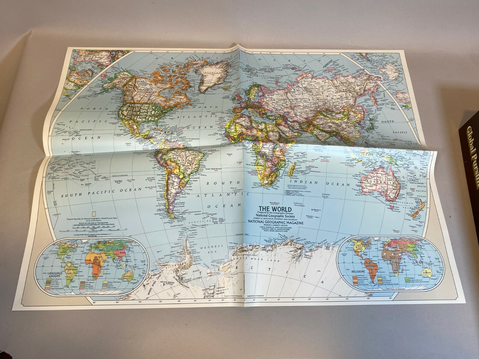 National Geographic Global Pursuit Board Game 1987 USA Vintage Old Geography Map