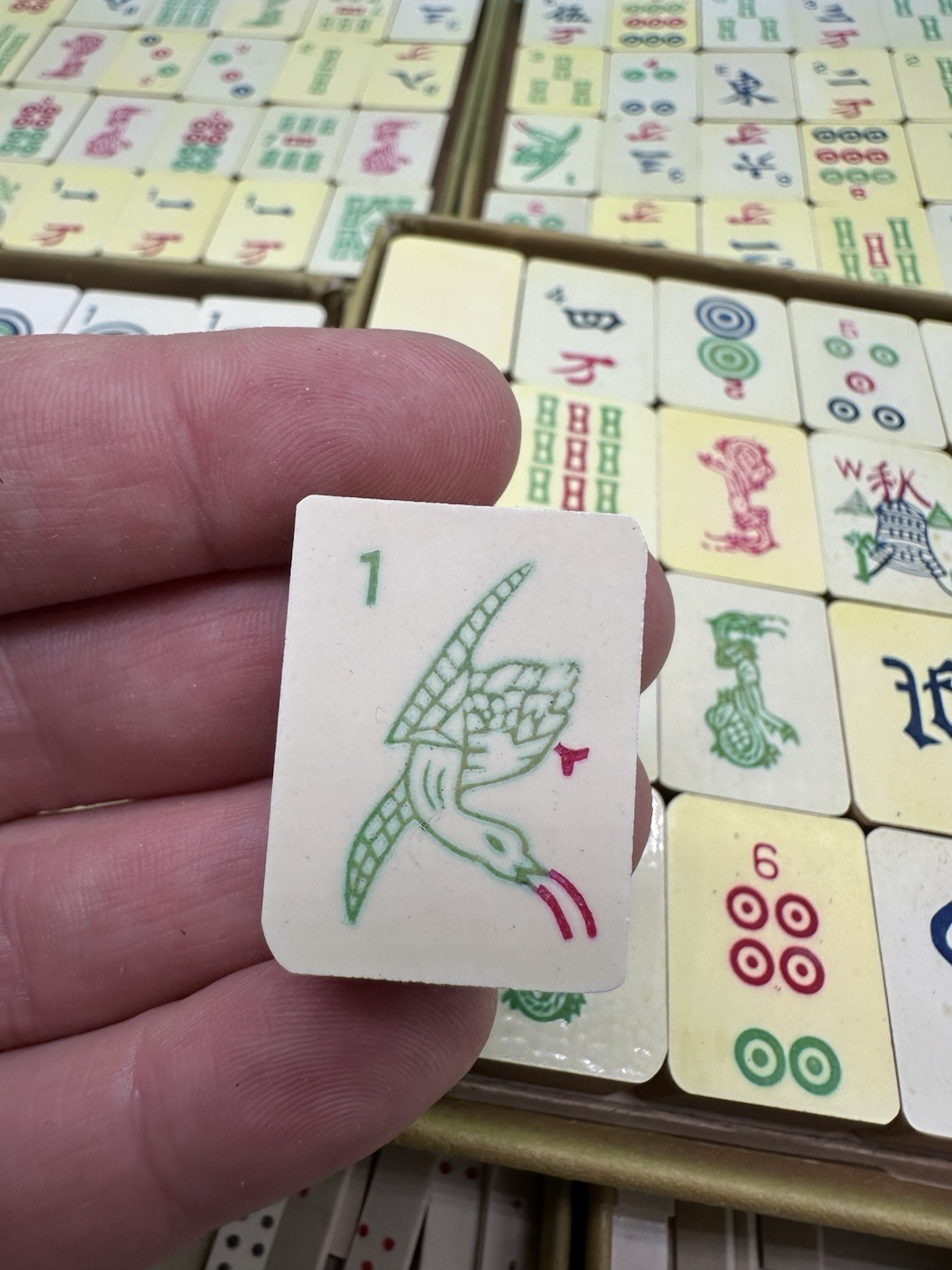 Antique Pung-Chow Mah-jong 144 tiles betting sticks dice,manual and box 1923