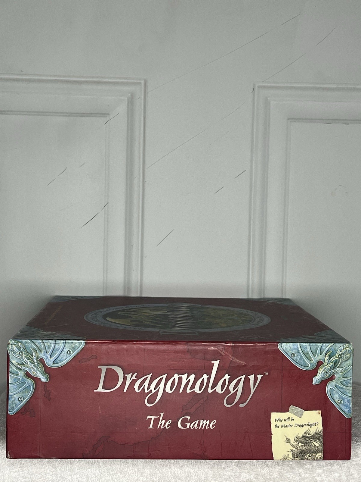 NEAR COMPLETE Dragonology The Game Sababa Toys Board Game Based Book Series 2006