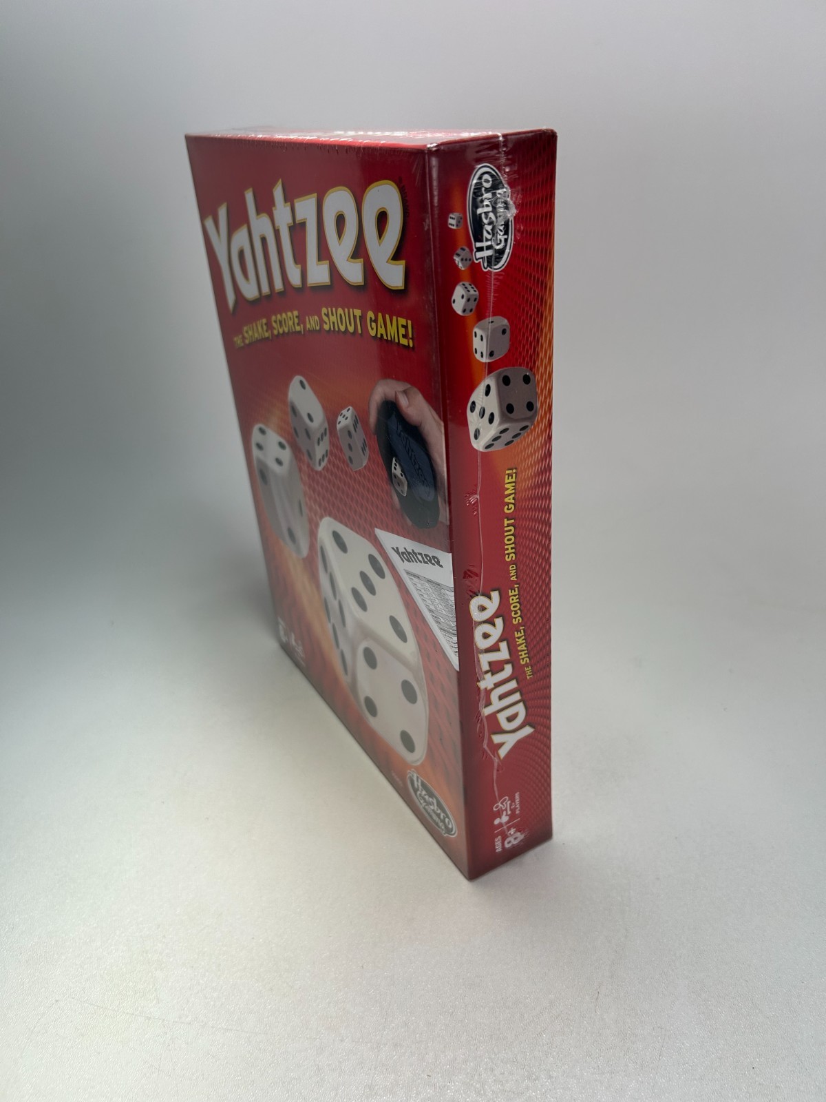 Hasbro Yahtzee Classic Dice Game Brand New Sealed Family Board Game Fun