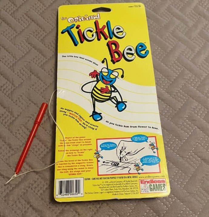 Tickle Bee Board Game Animals Theme Children’s Game Green Plastic Maze