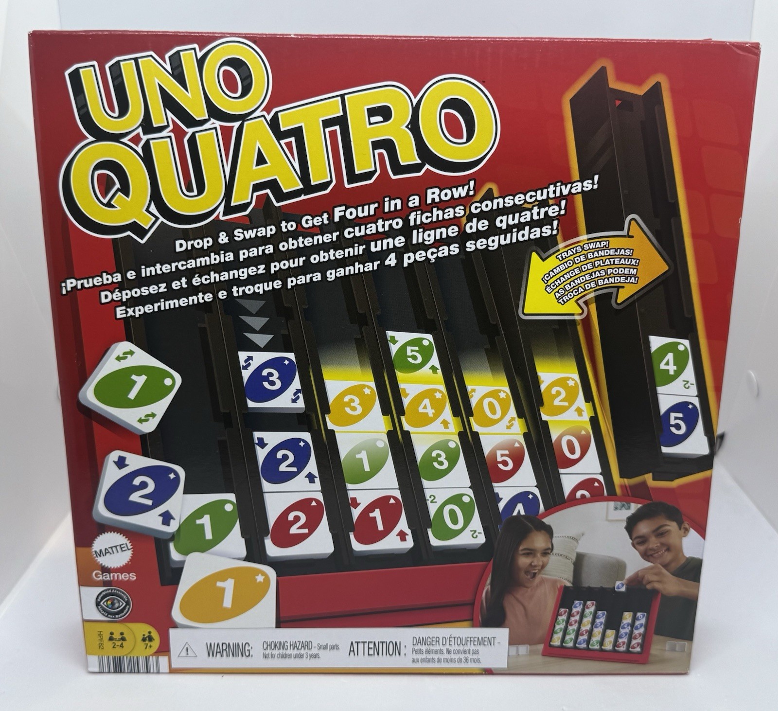 Mattel Games UNO Quatro Game with Colored Tiles & Plastic Grid for Family