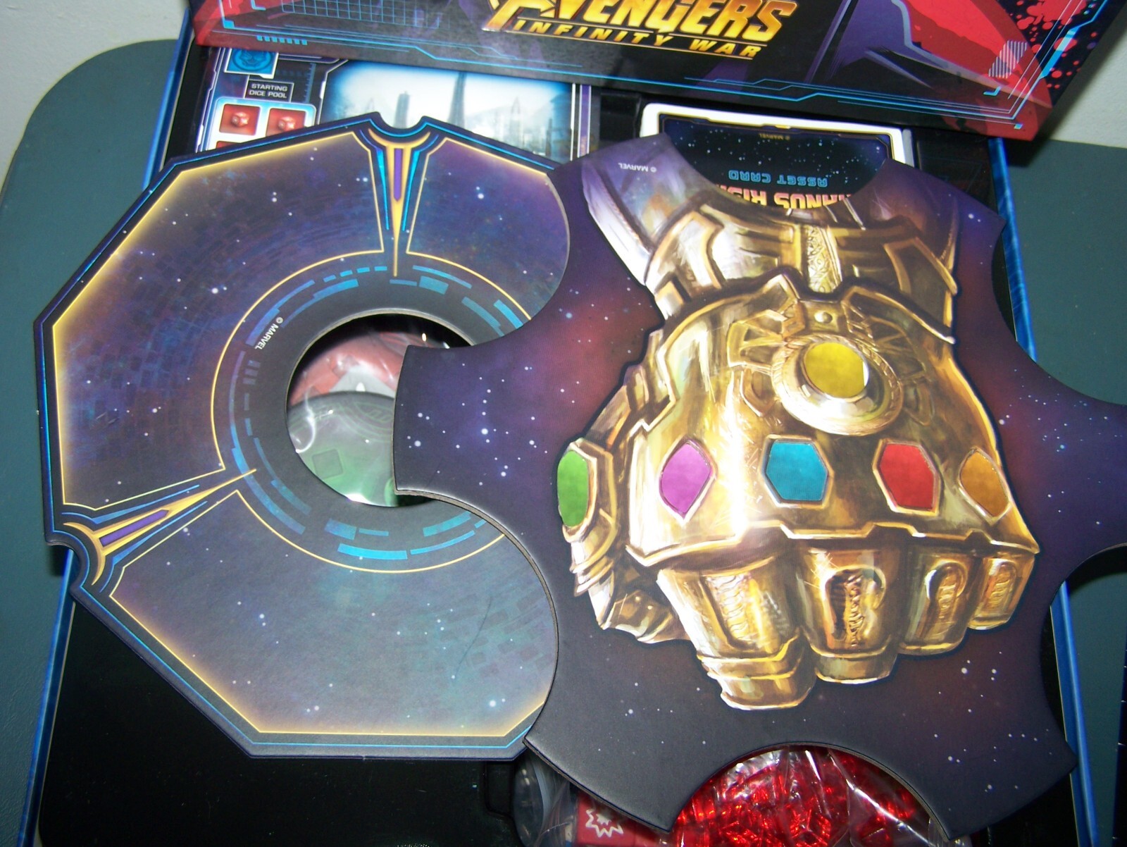 MARVEL THANOS RISING AVENGERS INFINITY WAR BOARD GAME UNUSED COMPLETE NIOB