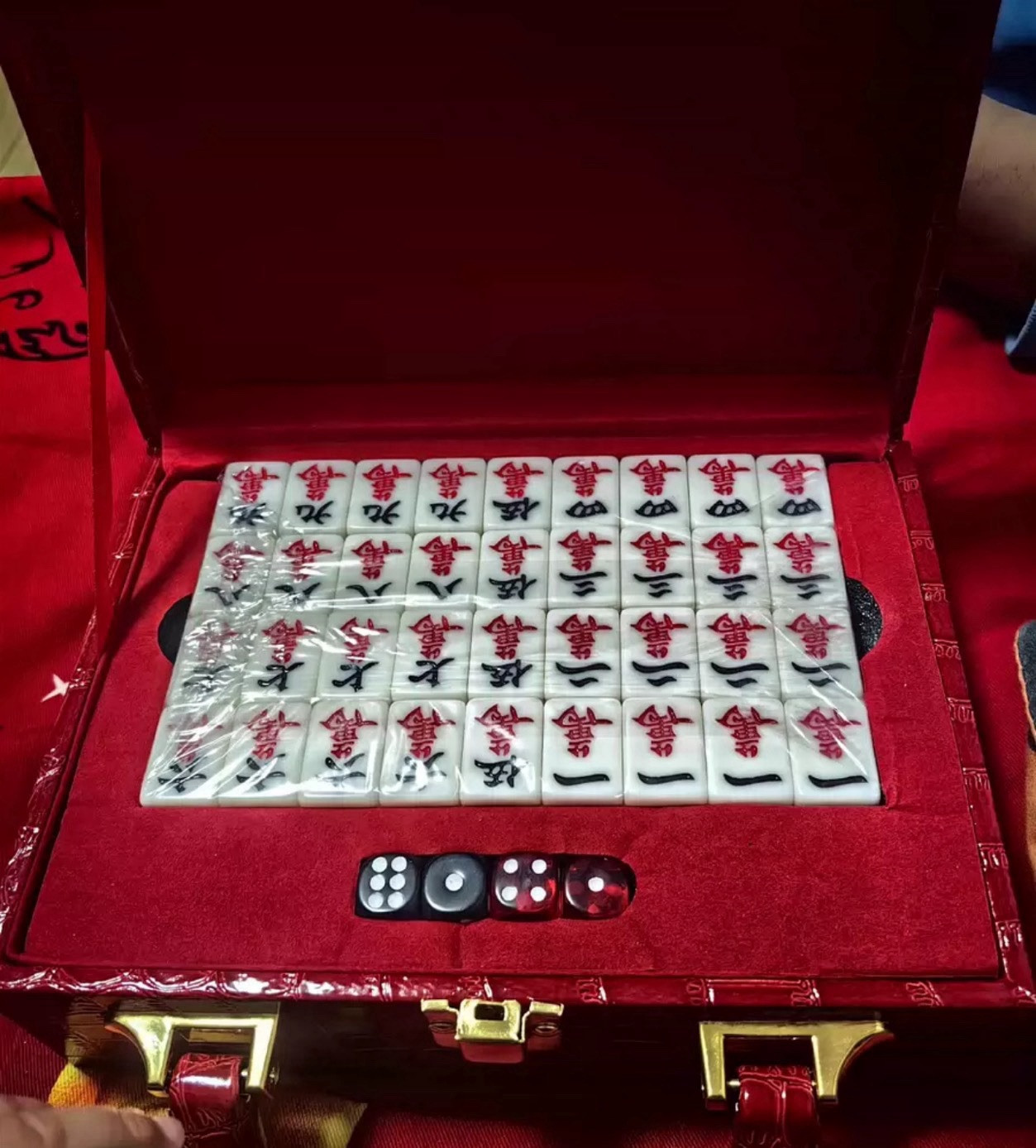 2025 VTN Mini Mahjong Set