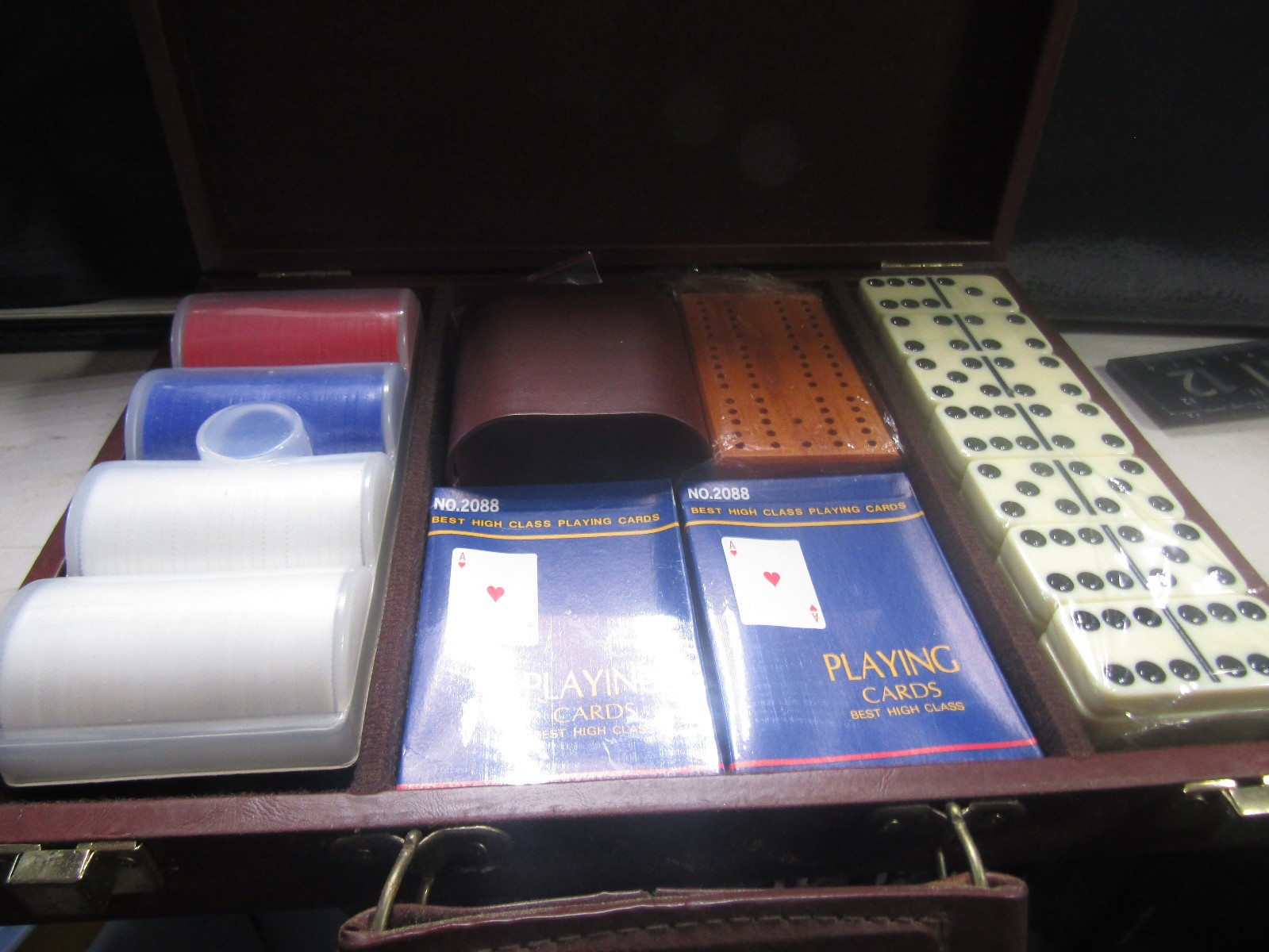 Multi Game Parlor & Board Game Set Poker Chips,Dice,Cribbage,Board Dominos,Cards