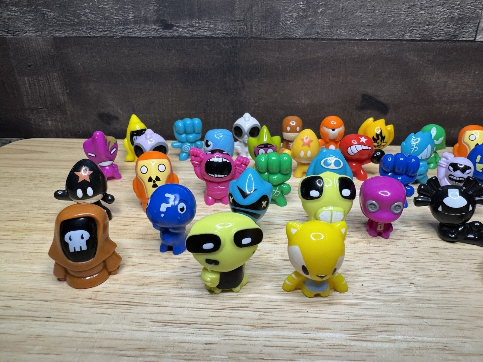 Gogos Crazy Bones Assorted Lot of 40 New Out of Package