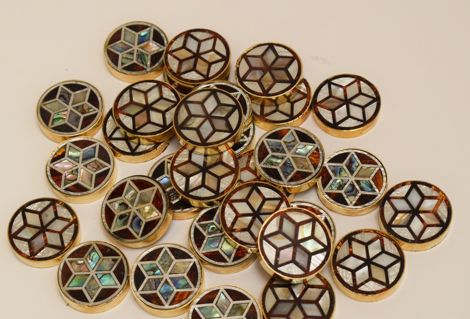 Handmade Mother of Pearl Backgammon Chips – Brass Edge Inlaid Checkers Set