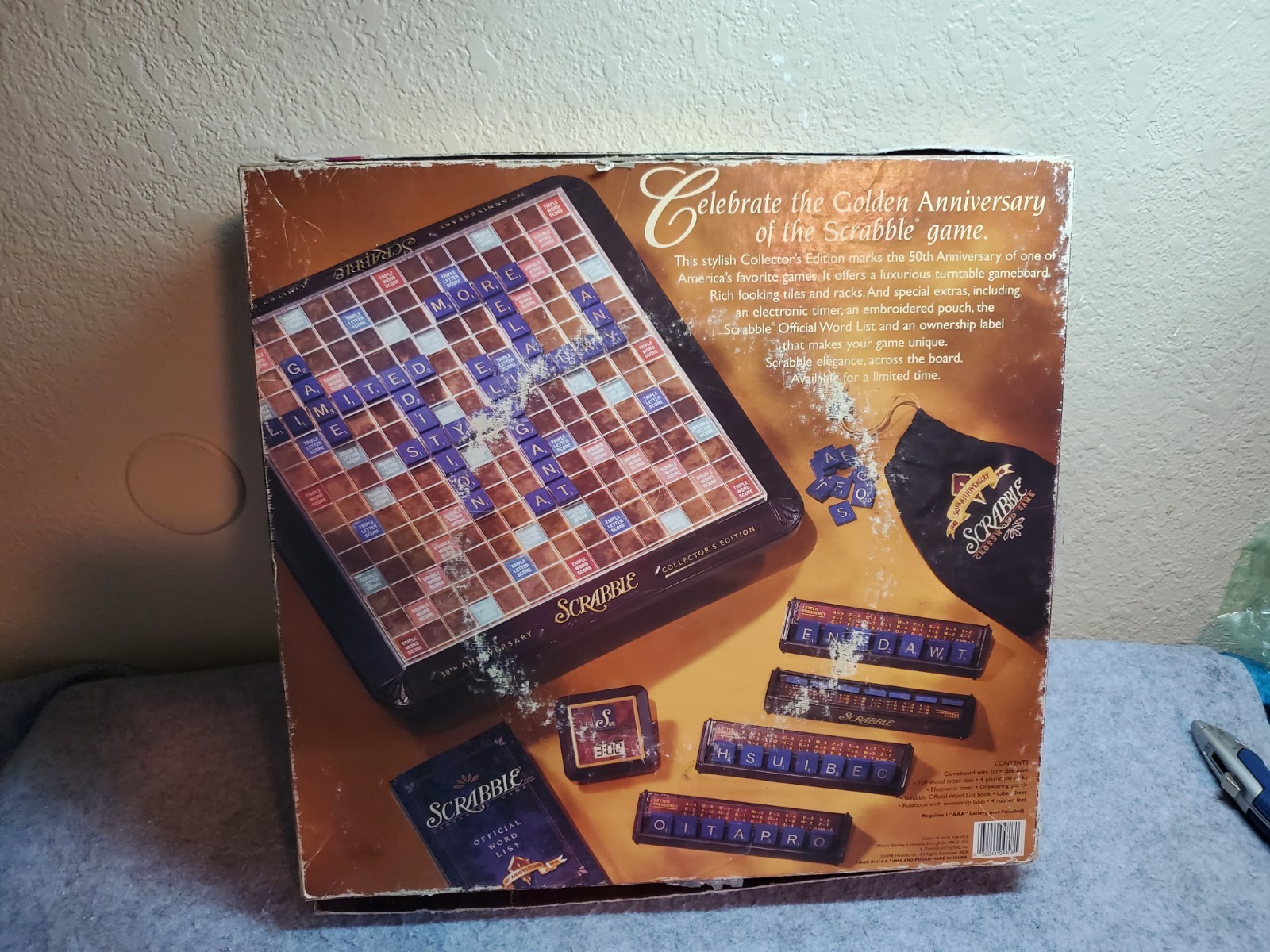 Scrabble Deluxe Turntable, 50th anniversary, 100 Blue letters, no timer or book