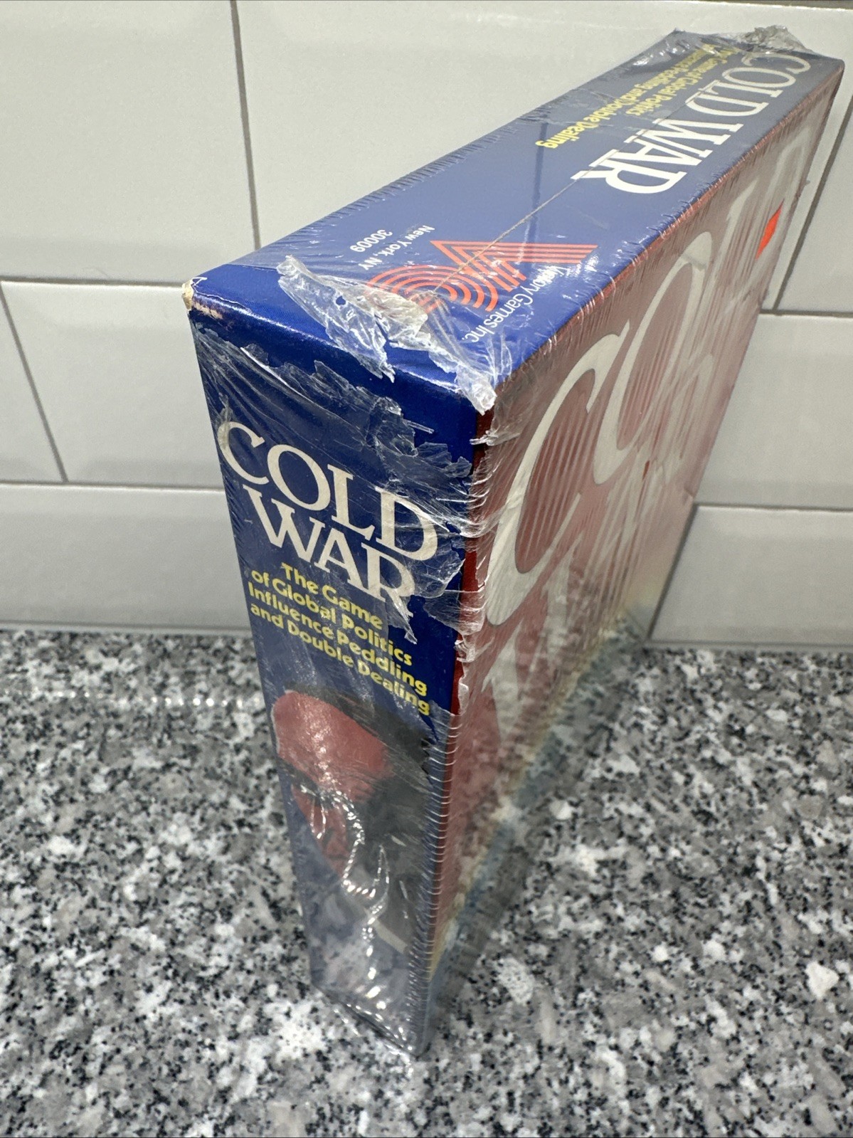 VG Victory Games 1984 : COLD WAR game – Game of Global Politics (SEALED)