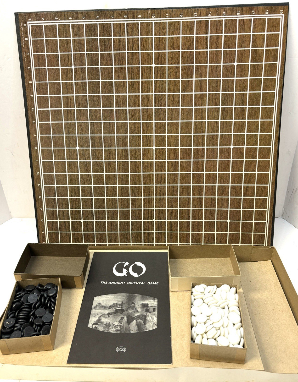 Vintage 1977 GO The Ancient Oriental Game by Reiss Games *Complete