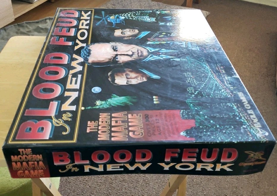 Blood Feud New York Board Game Eagle Games Sealed NEW COMPLETE 300+ Miniatures