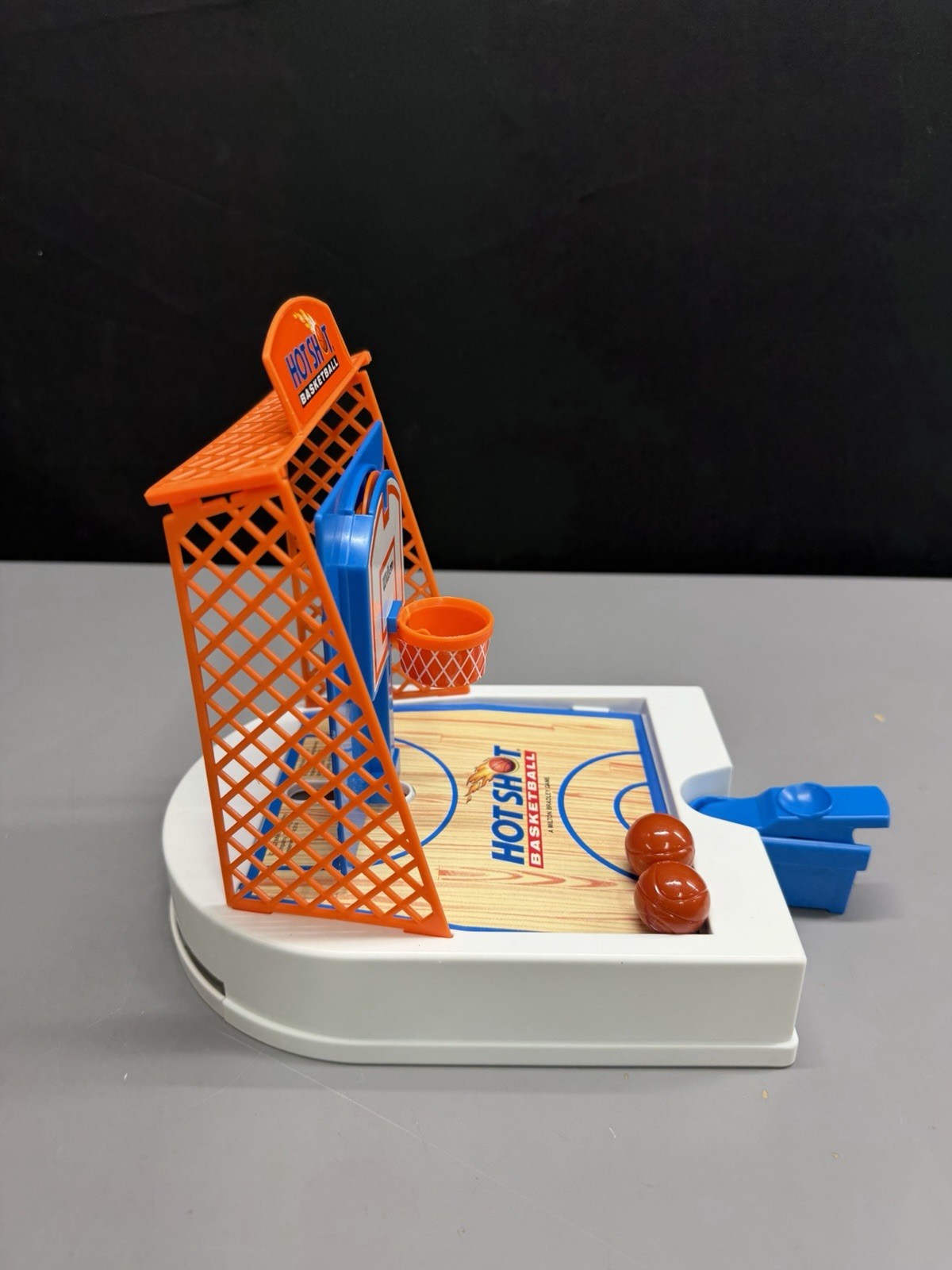 Hot Shot Basketball Vintage 1992 Motorized Travel Game Milton Bradley Complete