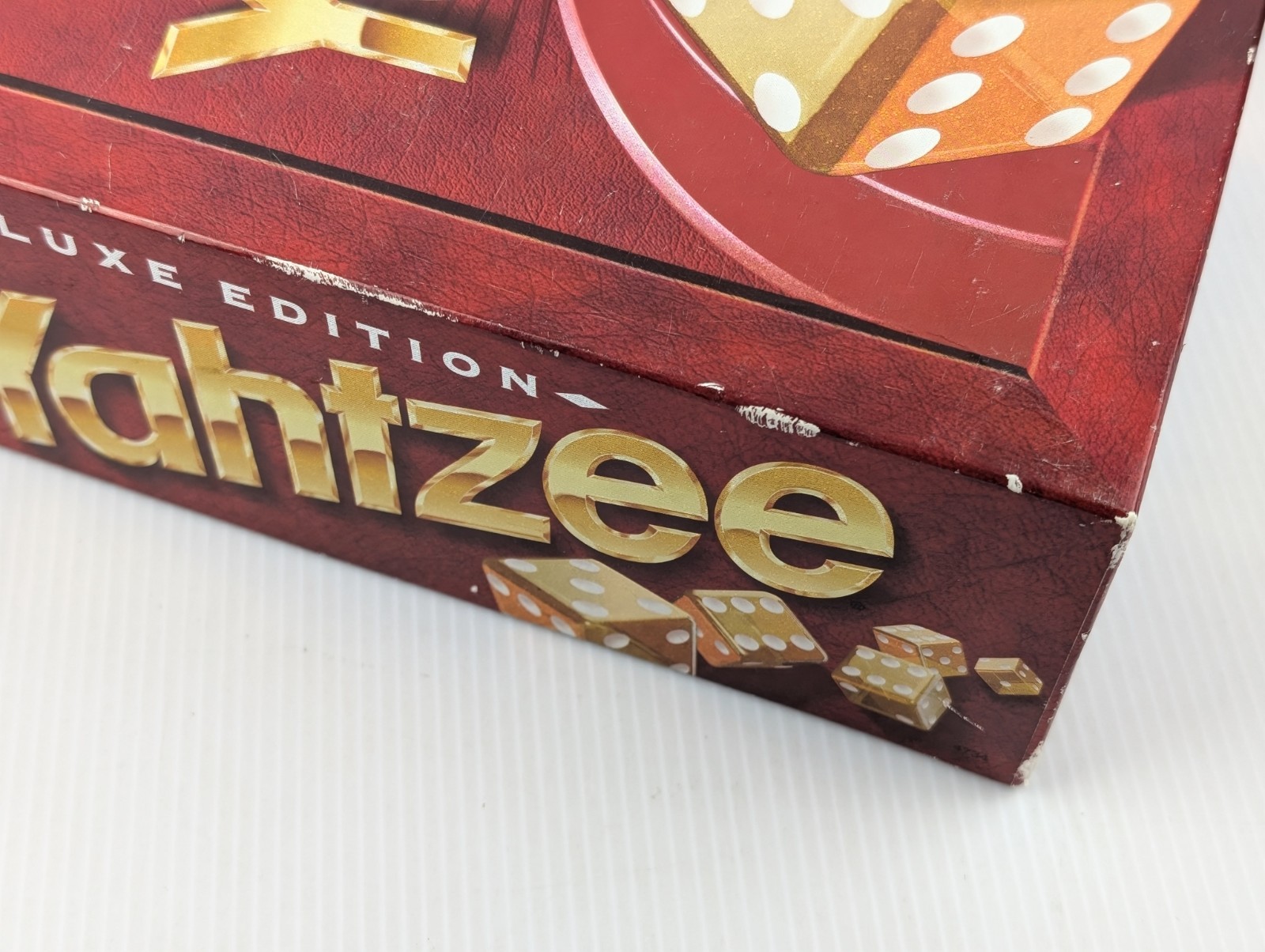 Vintage 1997 Yahtzee Deluxe Edition Gold Die 100% COMPLETE