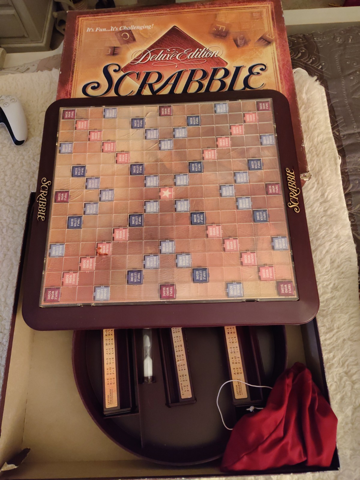 Vintage Deluxe Edition Scrabble Wooden Turntable Board Game Complete 1999 Milton