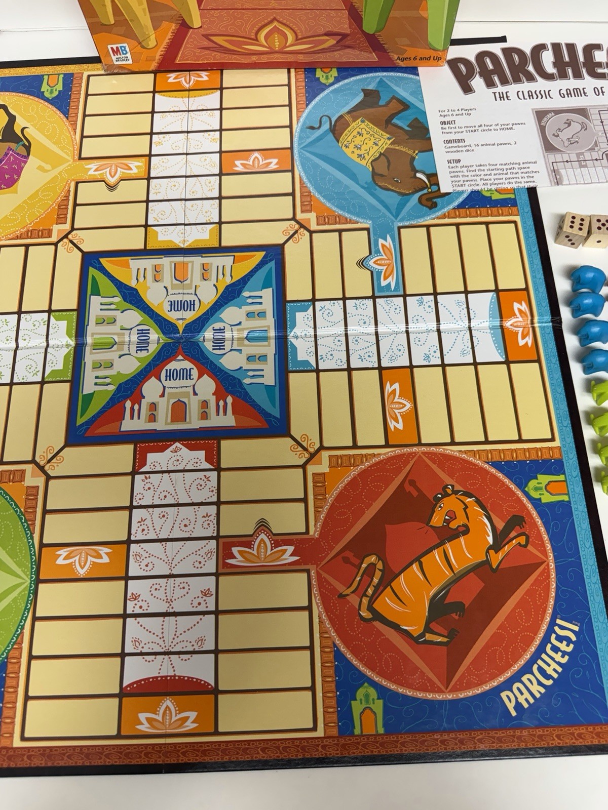 Parcheesi The Classic Game of India MB Hasbro 2001 – Rare – Complete