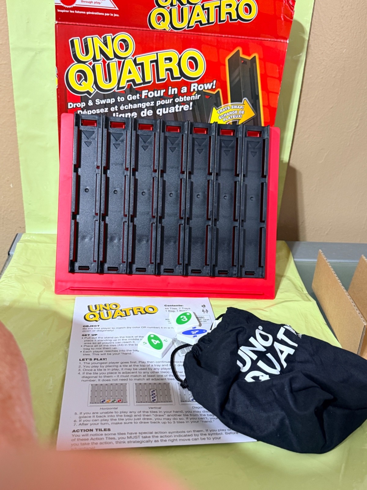 Uno Quatro Game Drop & Swap Family Party Game Board Games Toy Age 7+