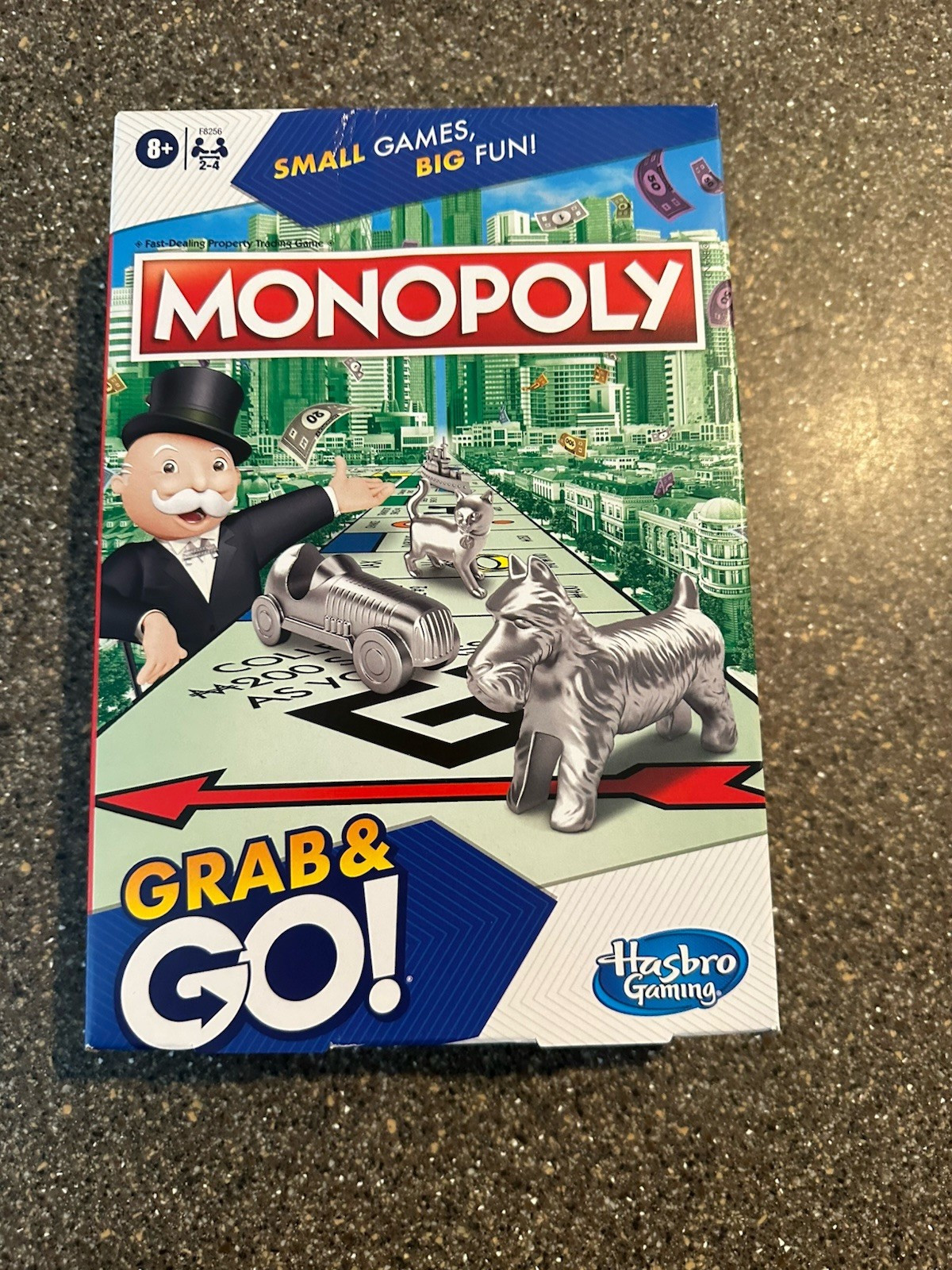 Monopoly Grab and Go Game (Travel Size) – Brand New