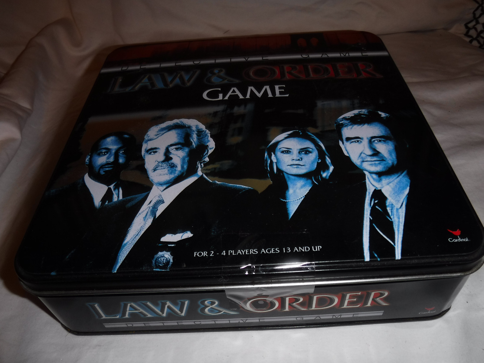 Detective Game Law & Order Game 2-4 Players Ages 13+ Board Game Excellent