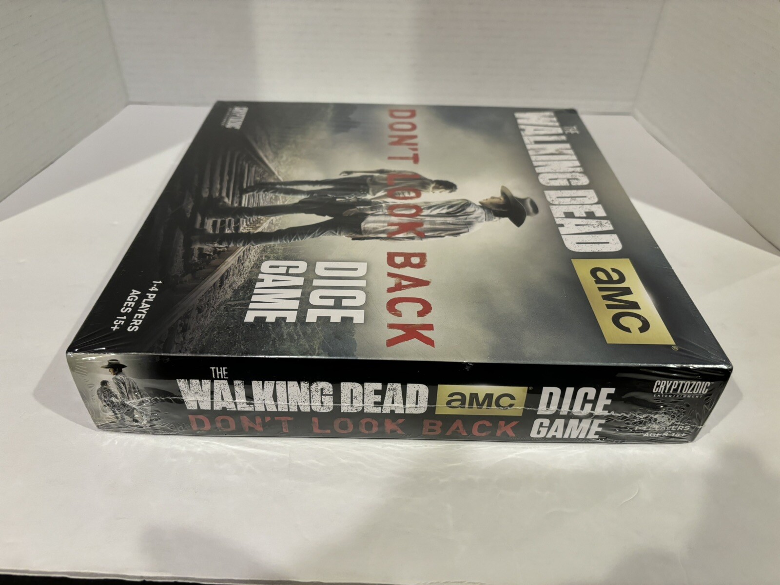 AMC The Walking Dead Don’t Look Back Dice Game Zombie Horror Board Game NEW