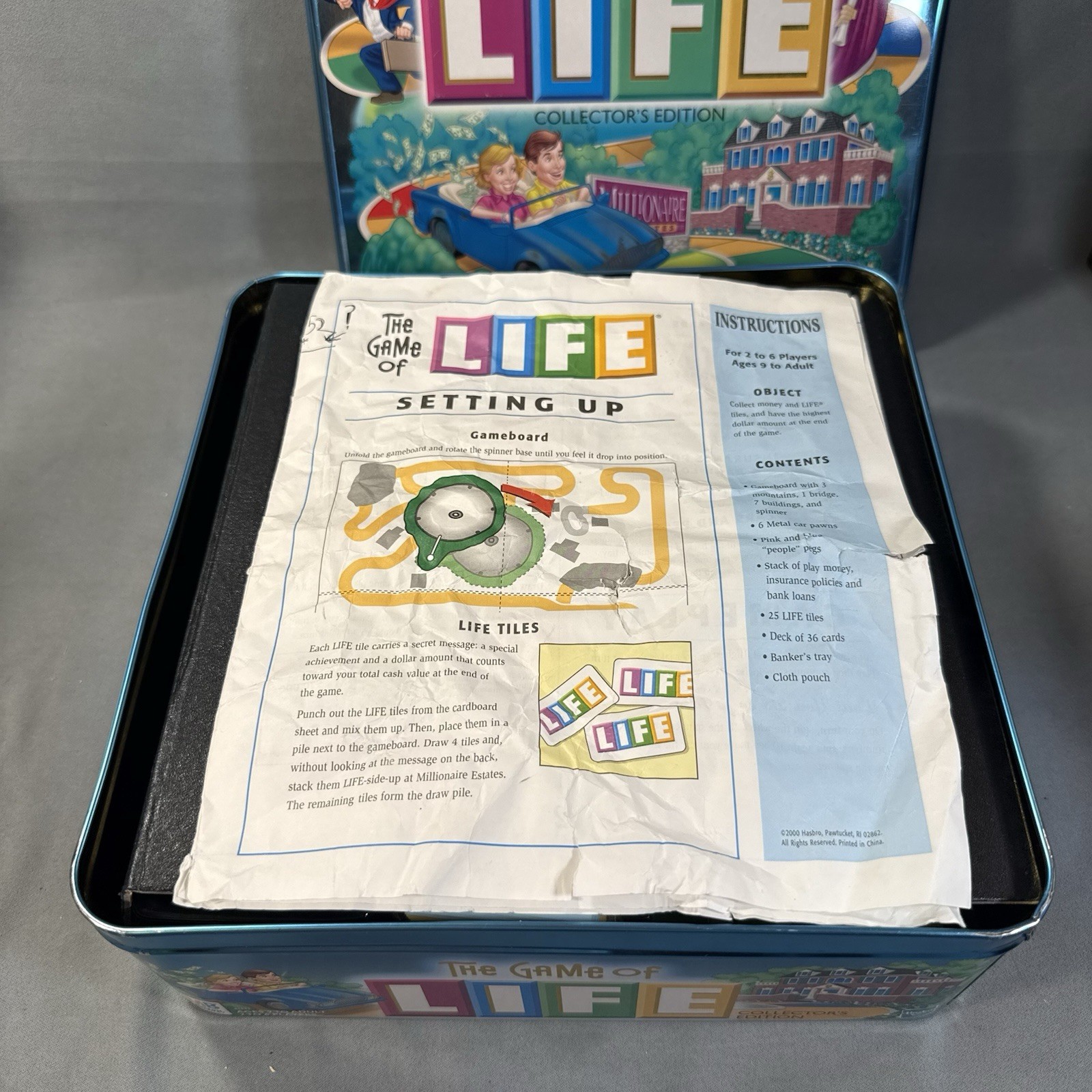The Game of Life Collector’s Edition Tin. 100% COMPLETE MB Great Condition.