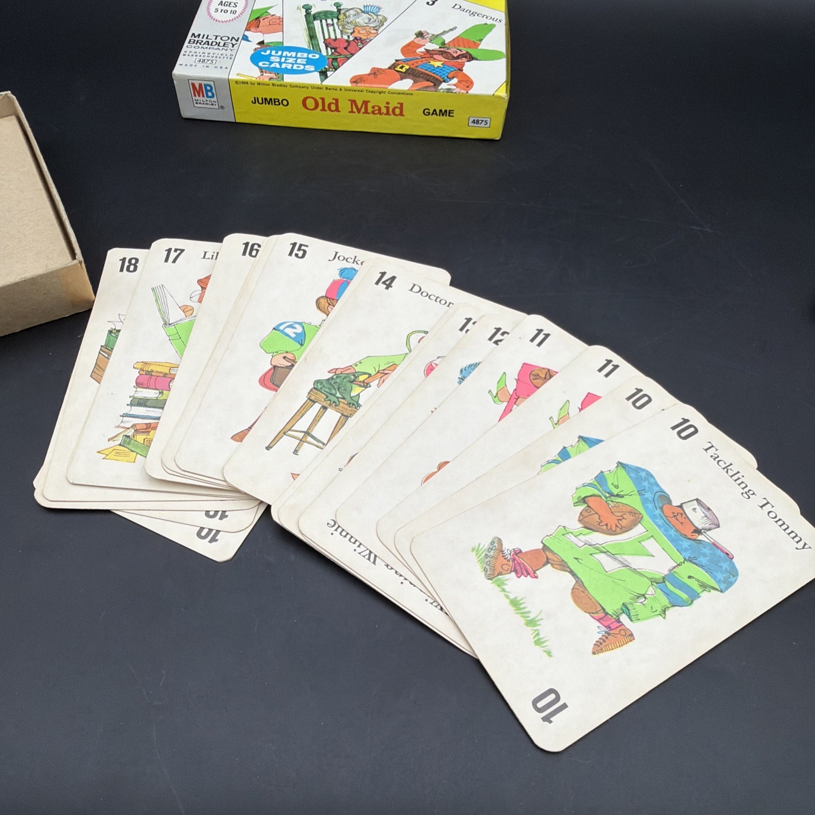 VINTAGE 1968 MILTON BRADLEY OLD MAID JUMBO CARD GAME COMPLETE AGES 5-10