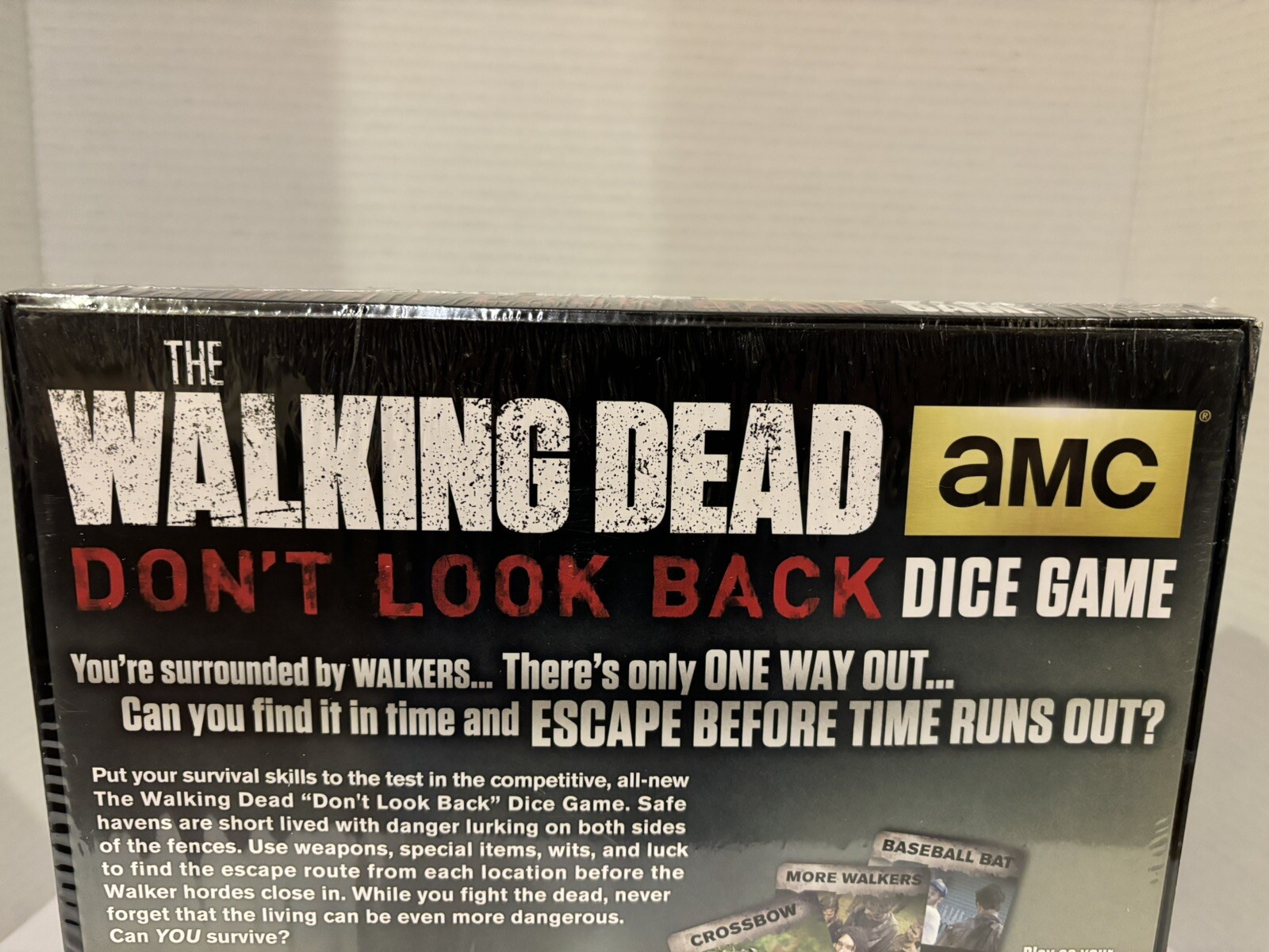 AMC The Walking Dead Don’t Look Back Dice Game Zombie Horror Board Game NEW