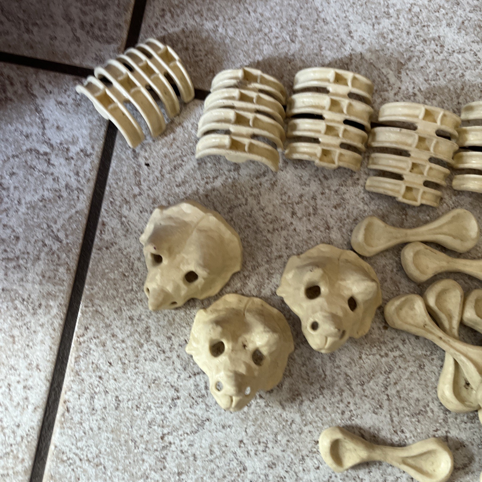 VINTAGE Gabriel Colossal Fossil Fight! Incomplete, please read for details!